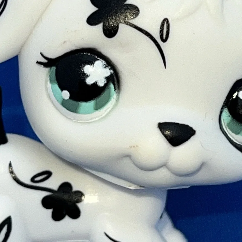Hasbro Littlest Pet shop #469 Dog Cuddliest Dalmatian White & Black Authentic